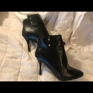 Black Heeled Short Boots